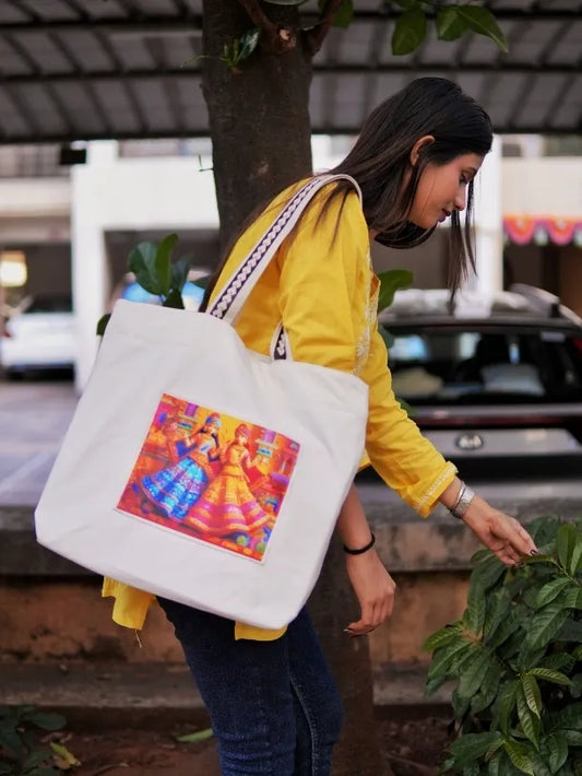 On The Move Tote | Indian Beauty