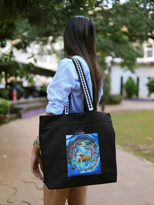 On The Move Tote | Save The Tiger