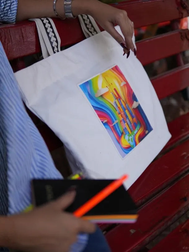 On The Move Tote | Be Bright